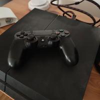 Playstation 4 con controller usata 5 volte