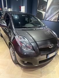 Toyota Yaris 1.0 5 porte