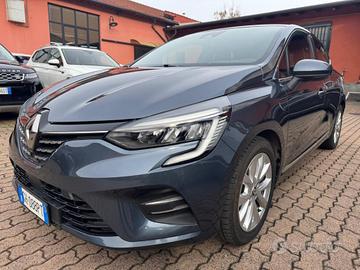 RENAULT Clio Full Hybrid E-Tech 140 CV INTENSE