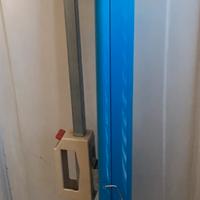 Schermo di proiezione HD su treppiede