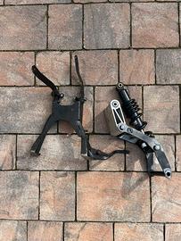 Taleietto sospensione e cavalletto Aprilia Area 51