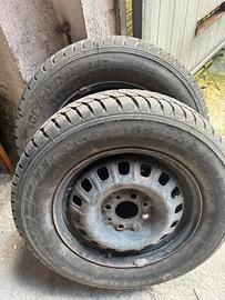 2 cerchi piu gomme attacco fiat