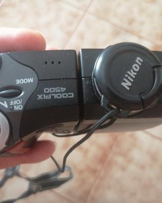 Nikon 4500