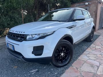 Land Rover Range Evoque 2.2 TD4 5p. Pure