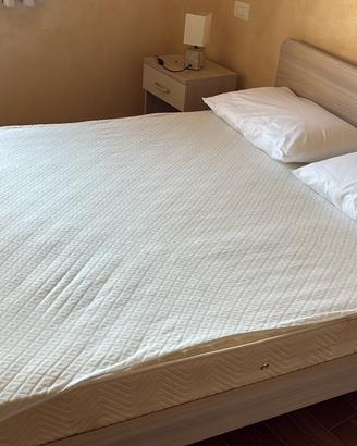 Letto matrimoniale