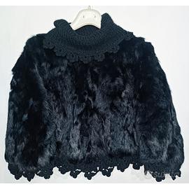 Poncho pellicciato nero size S marca ...(°..°.)...