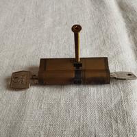 Serratura a cilindro AGB 