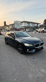 Volvo V60 B4 (d) Geartronic Momentum Business Pro