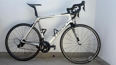 Bicicletta da corsa Trek Madone