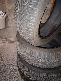 Pneumatici invernali 225/55/R18