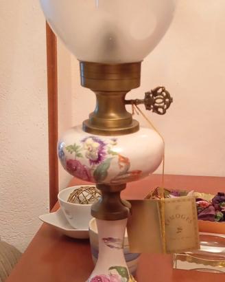 Lampada da tavolo in porcellana Limoges