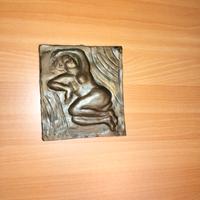 tegola da parete  donna nuda