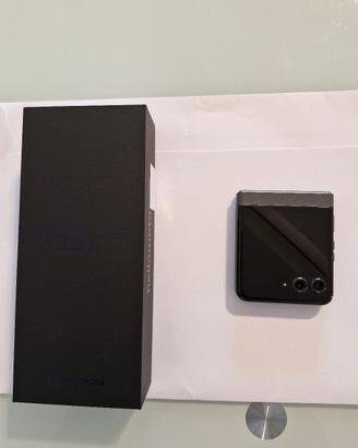 motorola  razr 50 8+256 gn