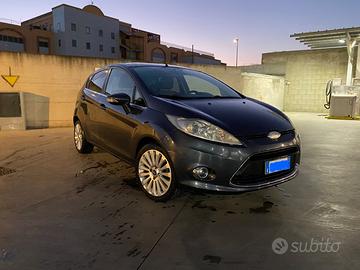 FORD Fiesta 6ª serie - 2010