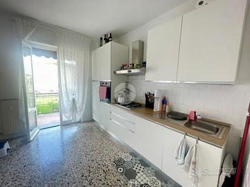 4 LOCALI A SESTRI LEVANTE