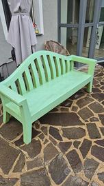 panchine da giardino in resina