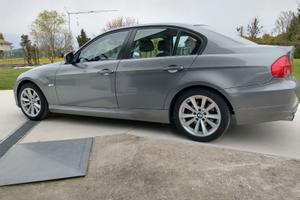 BMW 320 Serie 3 E90 Berlina 320d Attiva
