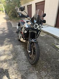 Ducati DesertX 2023 Matt Saturn Gray