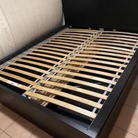 Letto matrimoniale completo struttura e materasso