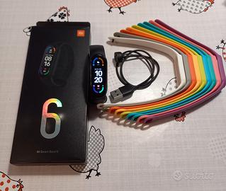 Xiaomi Mi Band 6 più nove cinturini per 5/6/7