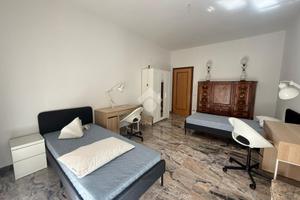 MONOLOCALE A TORINO