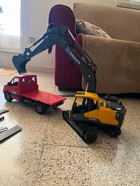 Escavatore Volvo radiocomandato in metallo