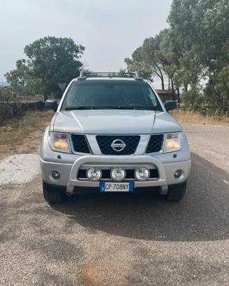 Nissan navara 2,5 dci