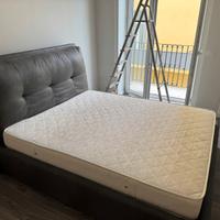 Letto matrimoniale