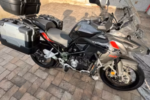 Benelli trk 502 x