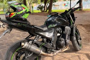 Kawasaki Z750 2004