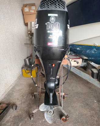 Fuoribordo Suzuki DF 140