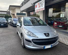 Peugeot 207 1.4 benzina Neopatentati