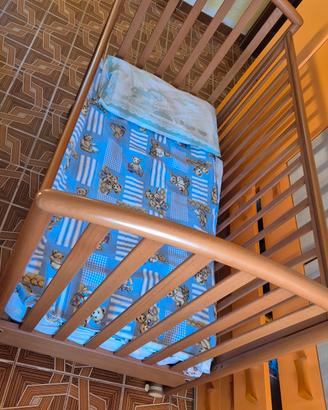 lettino bimbi con accessori 