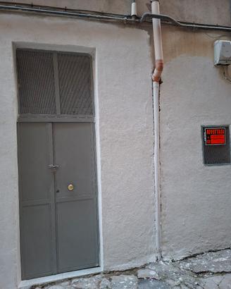 Deposito, 25 mq , 100 € mensili