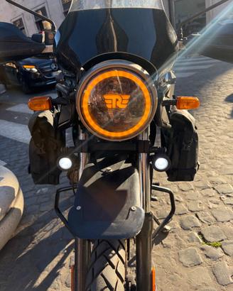 Royal Enfield Himalayan 411