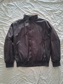 Giubbotto bandiera messo male