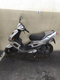 Scooter peugeot fight 50cc