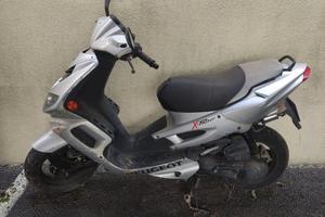Scooter peugeot fight 50cc