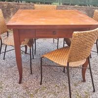 Tavolo in ciliegio massello più 4 sedie in vimini
