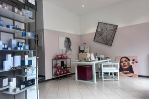 Cabina per enicotecnica a Monza in centro estetico