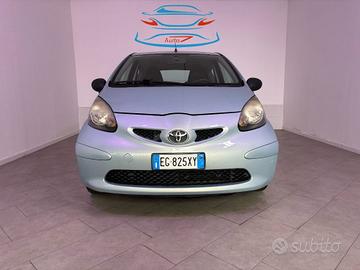TOYOTA Aygo 1.0 12V VVT-i 3 porte Sol Connect