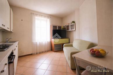 3 LOCALI A MONTICELLO BRIANZA