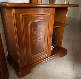 Mobile in Legno c/Anta scorrevole e Ruote