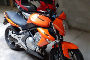 Moto Kawasaki er6n 6to