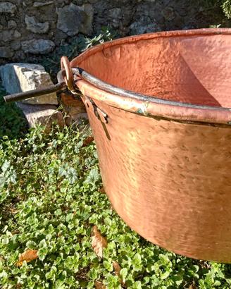 Antico paiolo in rame battuto a mano - 70 litri