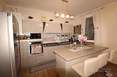 4 LOCALI A TRAVERSETOLO