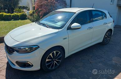 Fiat TIPO Hatcback 1.6 M-JET 120 CV DDCT LOUNGE
