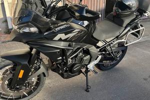 Moto CF 700