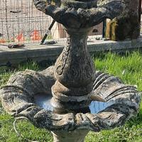 Fontana in pietra di Vicenza lavorata a mano