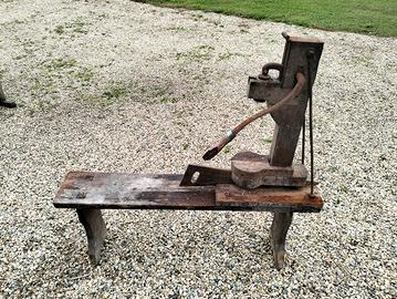 Tappatrice antica per bottiglie vino